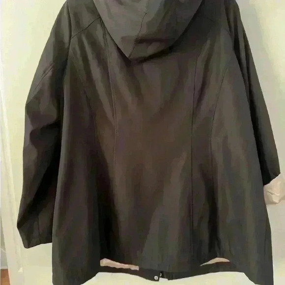 Laura  plus NWT jacket with hoodie - Picture 7 of 9